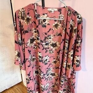 Medium ANDREE BY UNIT Floral Pink Crepe Pink Floral Shawl EUC